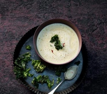 201801 steckruebensuppe mit federkohlchips
